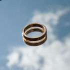 Goldring gemustert